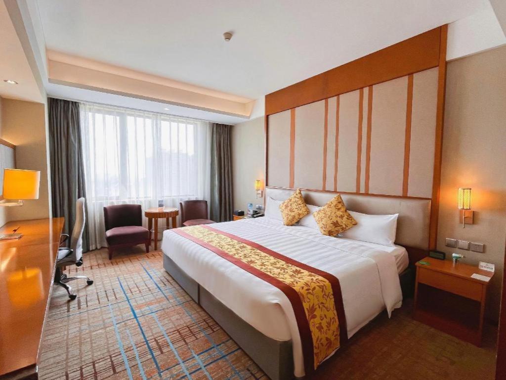 Shenyang Rayfont International Hotel Exterior foto